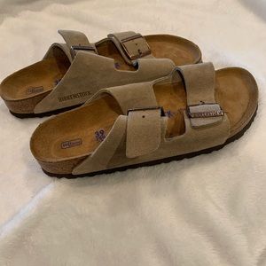 Birkenstock tan 2-strap sandal